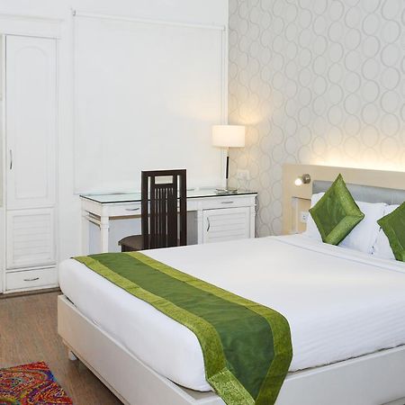 Treebo Check In By Oran Hotel New Delhi Exterior photo
