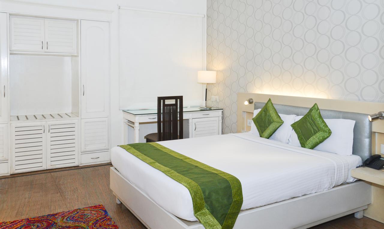 Treebo Check In By Oran Hotel New Delhi Exterior photo