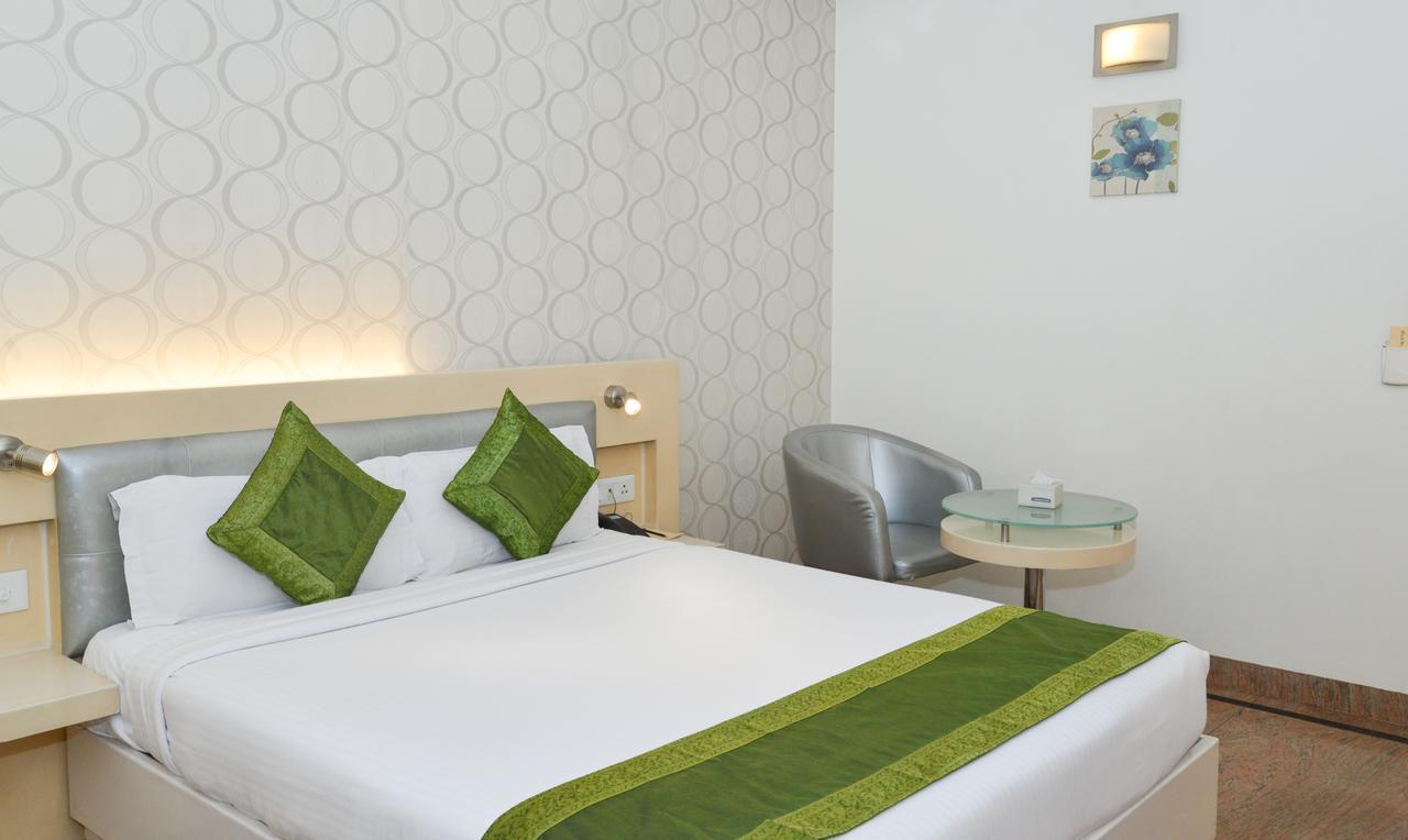 Treebo Check In By Oran Hotel New Delhi Exterior photo