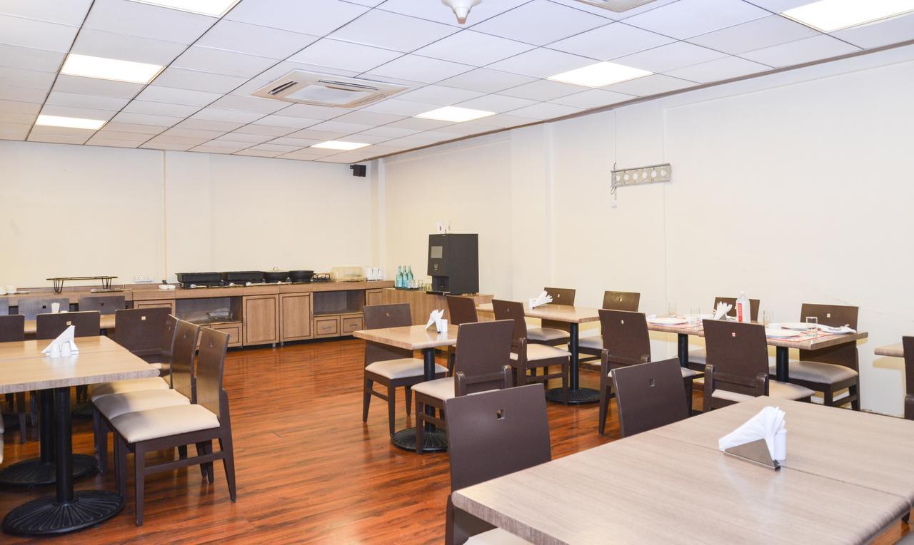 Treebo Check In By Oran Hotel New Delhi Exterior photo