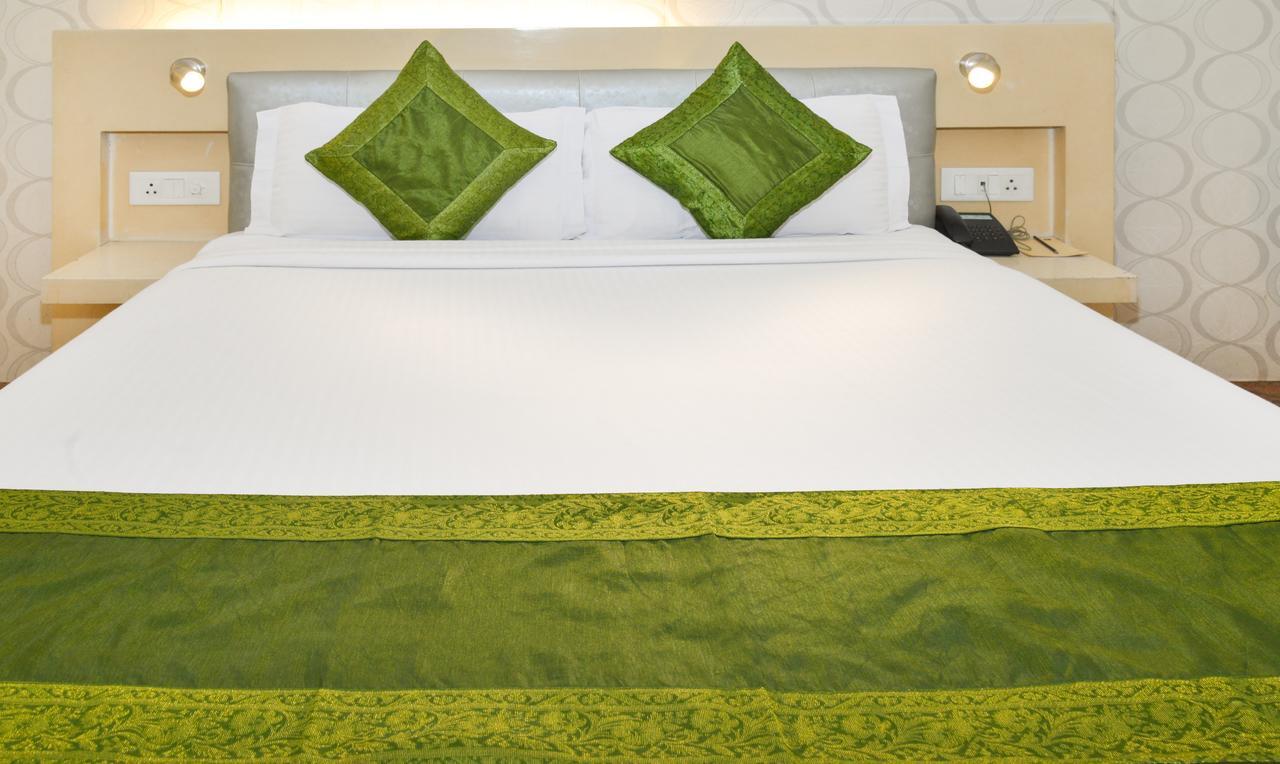 Treebo Check In By Oran Hotel New Delhi Exterior photo